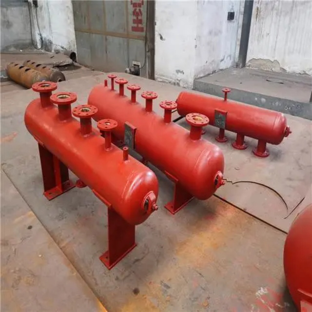 石台分集水器安装高度